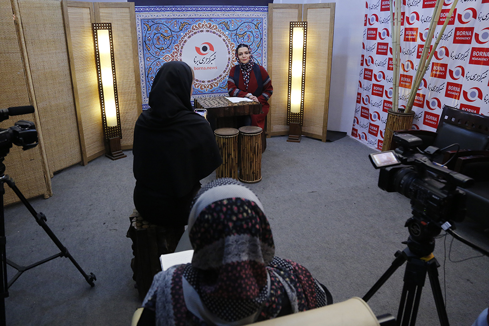 حضور الهام پاوه نژاد در خبرگزاری برنا