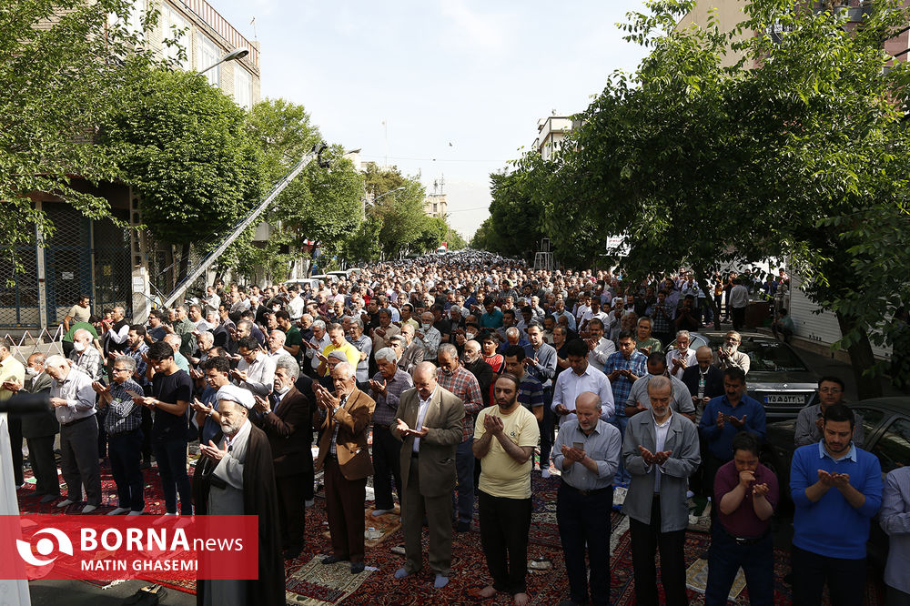 اقامه+نماز+عید+سعیط+فطر+در+محله+نبرد+تهران