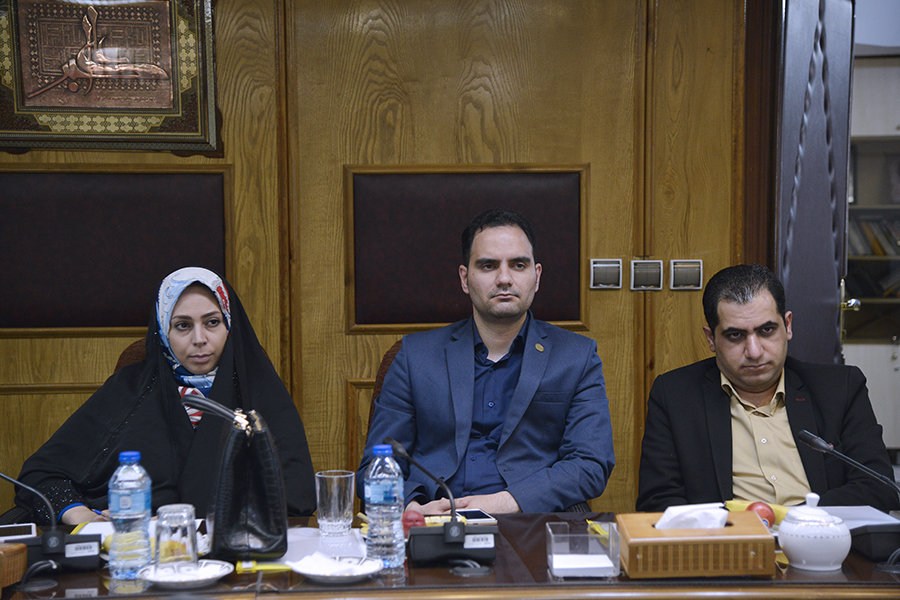 نشست کارآفرینان جوان با معاونت امور جوانان وزارت ورزش و جوانان