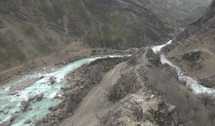 محل_پیشنهادی_برای_ساخت_سد_آبریز_(مارون_2)_در_نزدیکی_روستای_آبریز