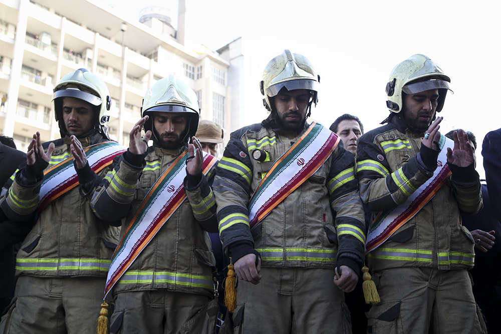 مراسم تشییع پیکر آتش نشان « سید احسان جامعی »