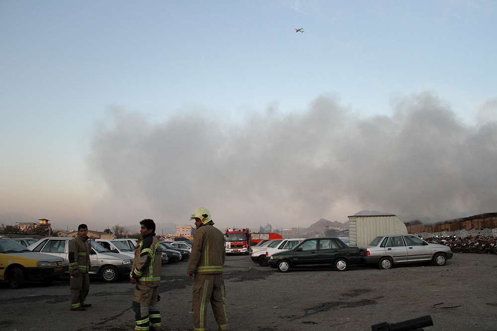 آتش سوزی انبار کالا در محله مشیریه