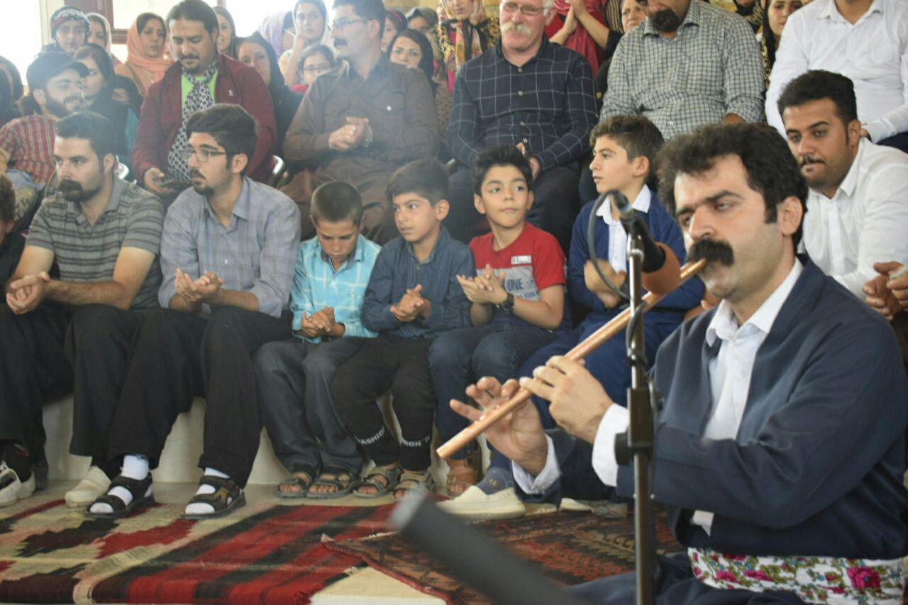 اسم عکاس ندارد - جشنواره آوای کهن تنبور و موسیقی مناطق کرد نشین