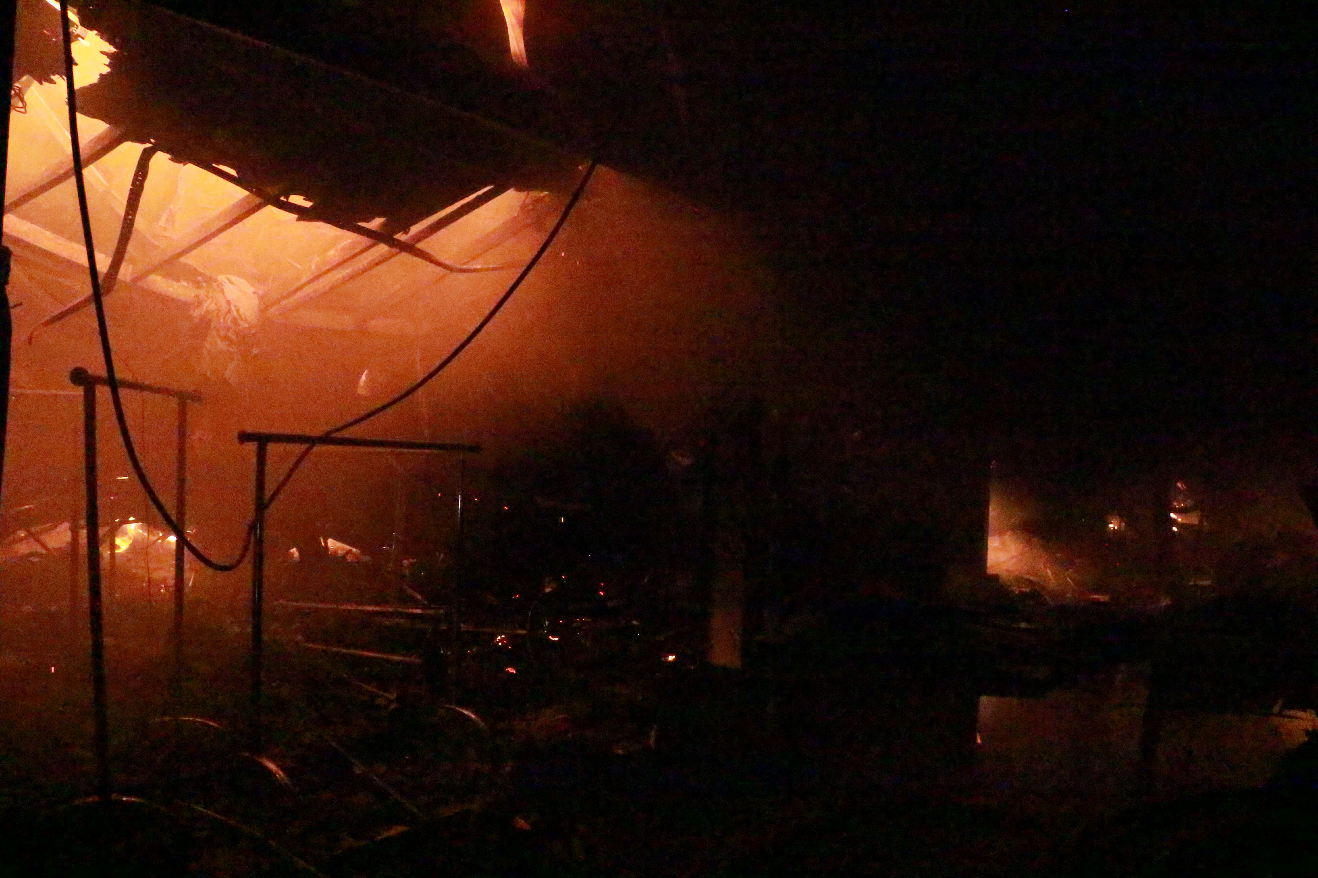 آتش سوزی مجتمع بزرگ تجاری اروند(کنزالمال) - خرمشهر