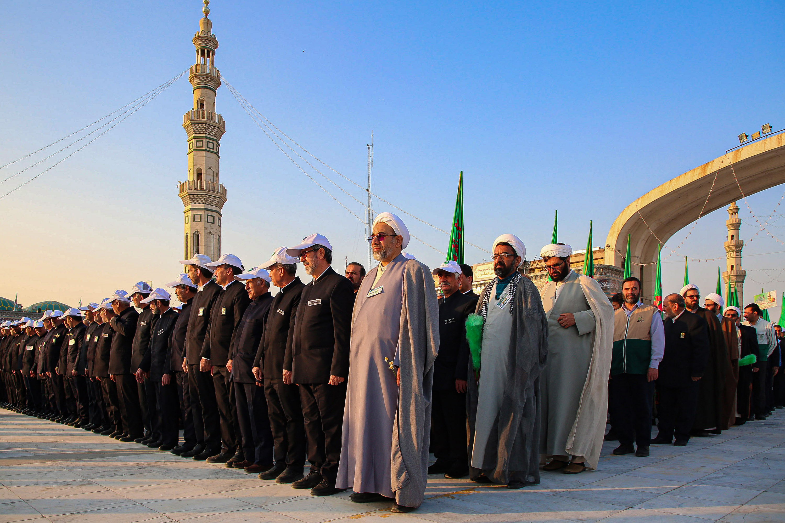 تجدید عهد خادمیاران رضوی با امام عصر(عج)