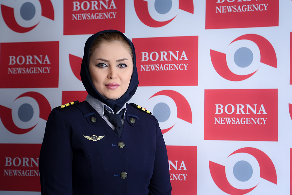 حضور خلبان " آناهیتا نیکوکار" در خبرگزاری برنا