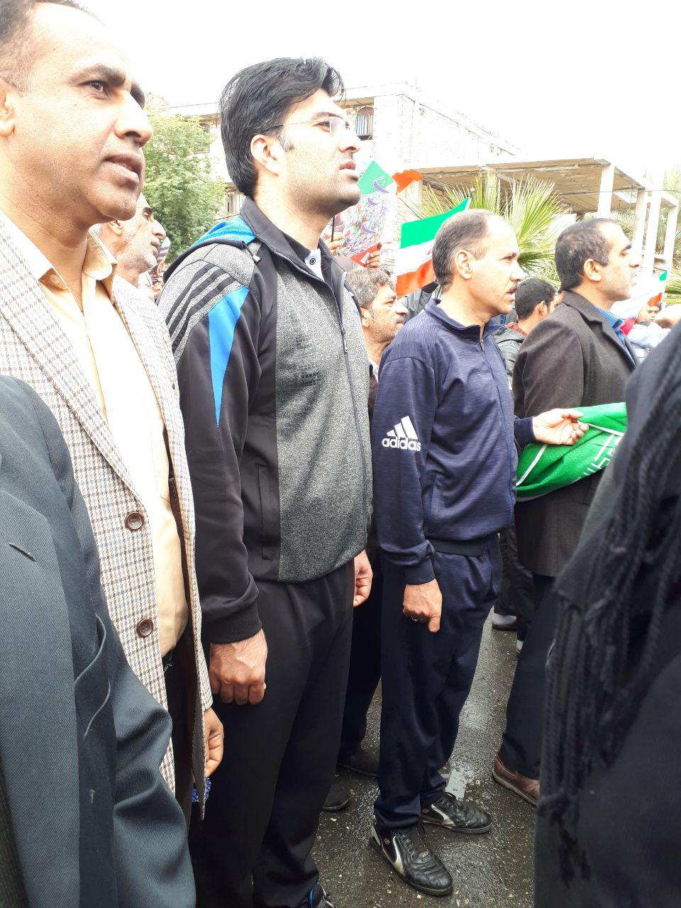 حضور مدیرکل ورزش و جوانان استان کرمان در راهپیمایی دشمن شکن ۲۲ بهمن در کهنوج