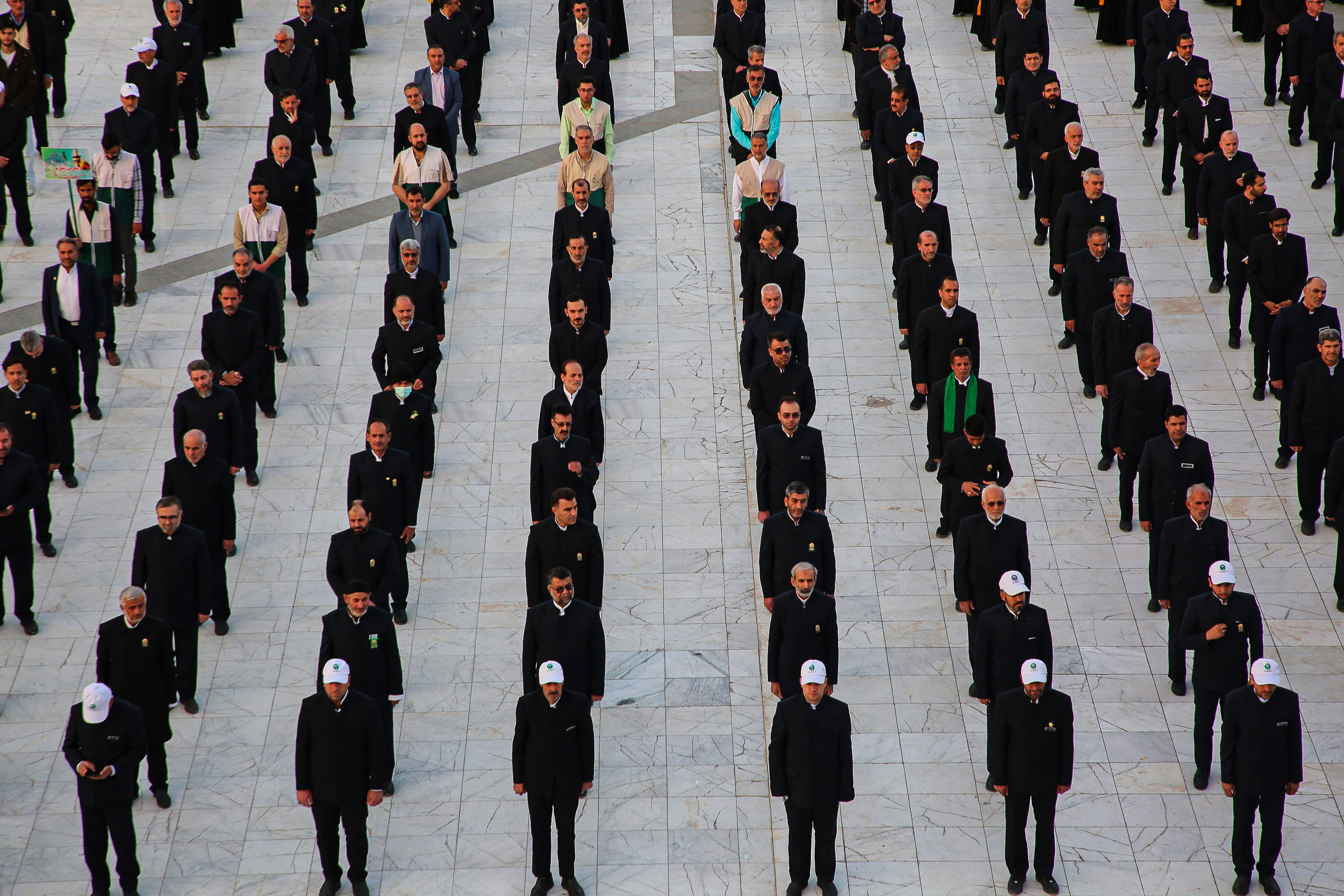 تجدید عهد خادمیاران رضوی با امام عصر(عج)