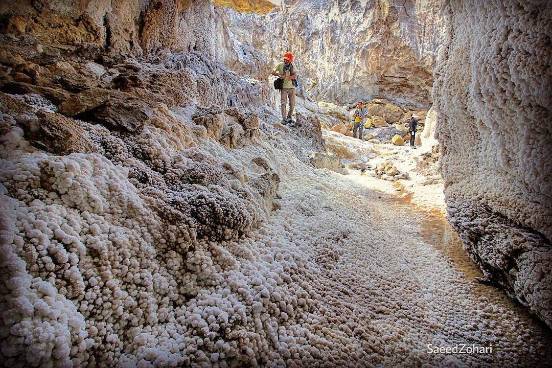 گنبد نمکی دشتی