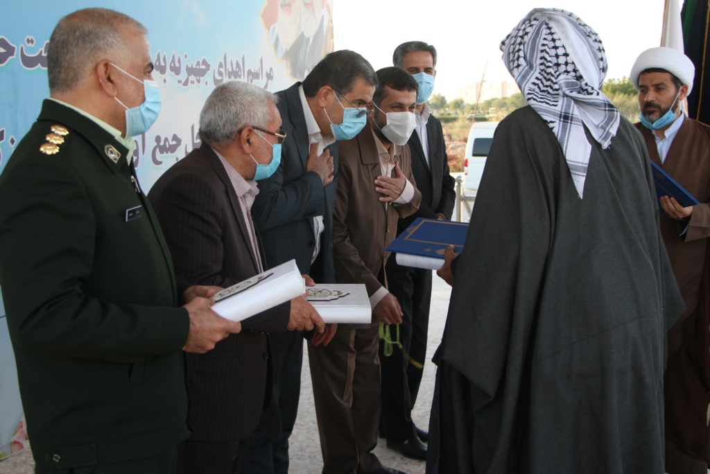 اهدای جهیزیه به زوج های تحت پوشش کمیته امداد امام خمینی(ره) خوزستان