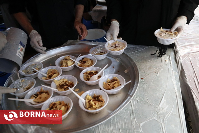 اطعام روزانه ۲۰ هزار نفر در موکب امام‌زادگان استان قم