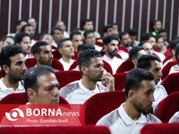 دوره دانش افزایی مربیان فوتبال پایه و مربیان مدارس فوتبال