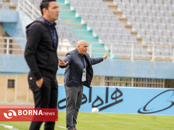 دیدار تیم‌های فوتبال آلومینیوم اراک - فولاد خوزستان