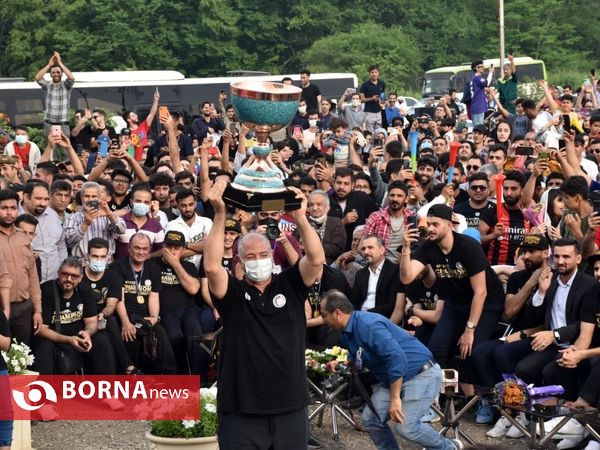 جشن قهرمانی تیم بسکتبال شهرداری گرگان