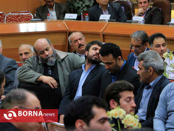 نشست دکتر خادم با مسولین ورزش و سمن های  استان اصفهان