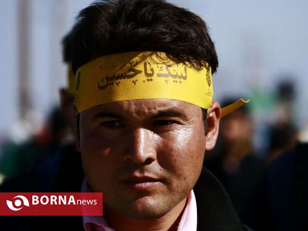نمای نزدیک اربعینیون شلمچه
