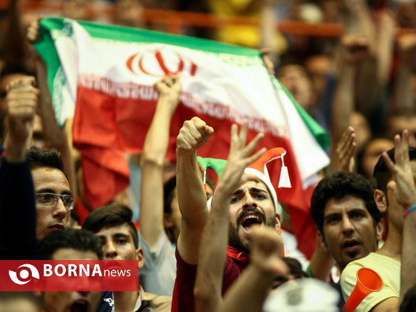 در حاشیه روز نخست لیگ جهانی والیبال