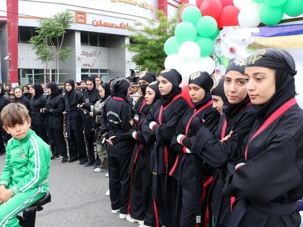 همایش پیاده‌روی خانوادگی و دوچرخه سواری در میاندوآب