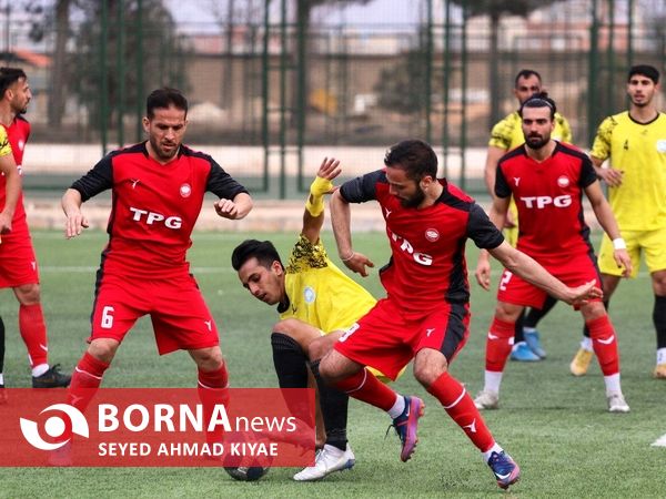 دیدار تیم‌های فوتبال سپیدرود رشت _ اترک بجنورد