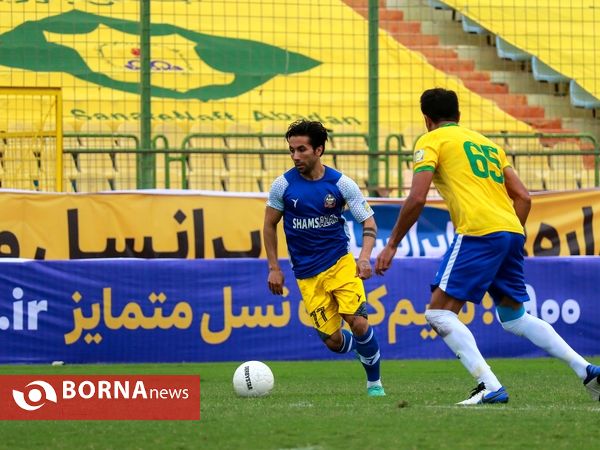 دیدار تیم های فوتبال صنعت نفت - شمس آذر قزوین