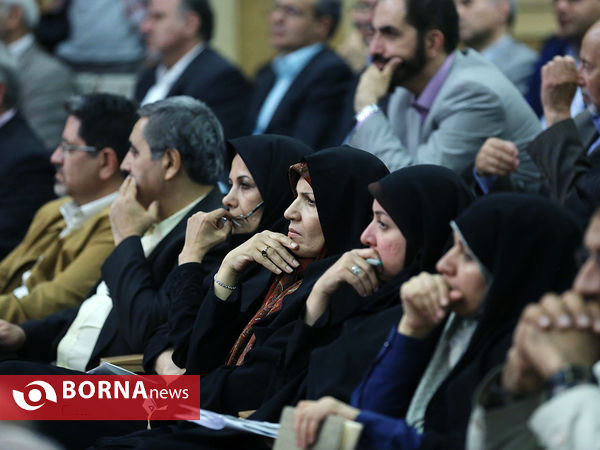 ضیافت افطار رییس جمهوری با اساتید و پزشکان