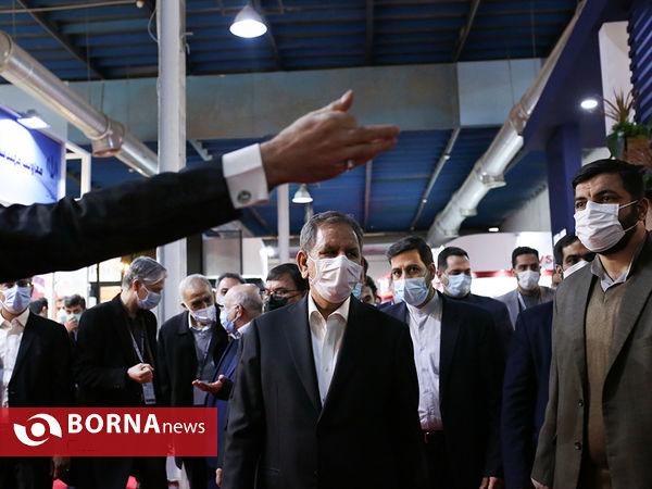 بازدید جهانگیری از نمایشگاه بین المللی نفت، گاز، پالایش و پتروشیمی