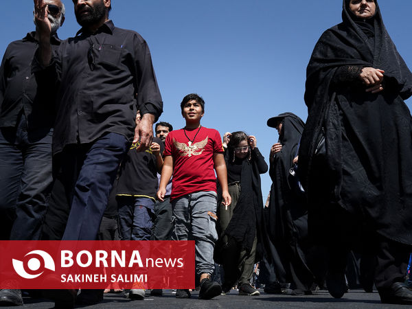 پیاده روی جاماندگان اربعین در تهران - ۲
