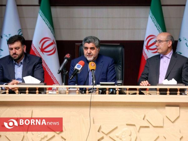 نشست صميمانه استاندار تهران با اصحاب رسانه