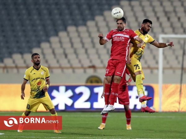 دیدار تیم های فوتبال پرسپولیس - فجر سپاسی