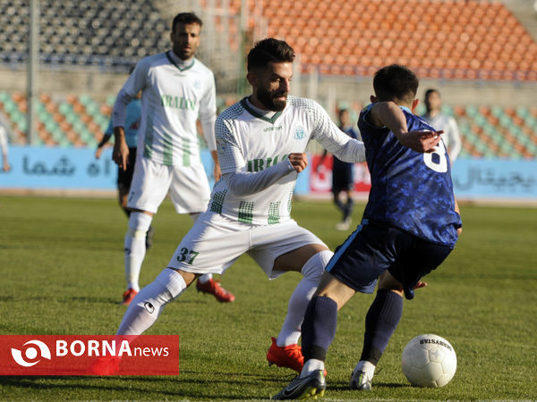 دیدار تیم های فوتبال پیکان- آلومینیوم اراک