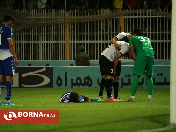 حاشیه دیدار تیم های نفت مسجدسلیمان و استقلال تهران