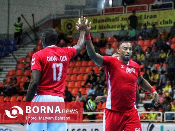 دیدار تیم های هندبال سپاهان - عمان کلاب