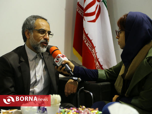 روز پایانی نمایشگاه مطبوعات در غرفه برنا- ۱