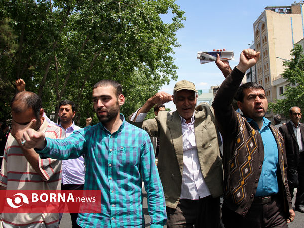 راهپیمایی نمازگزاران تهرانی در اعتراض به اقدام ترامپ