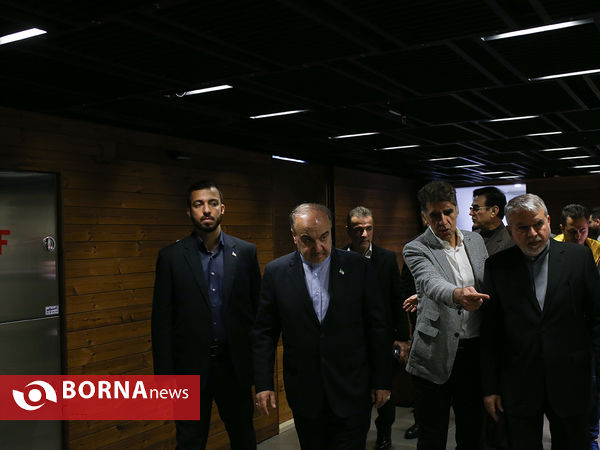 بازدید وزیر ورزش و جوانان از باشگاه تنیس آرشا
