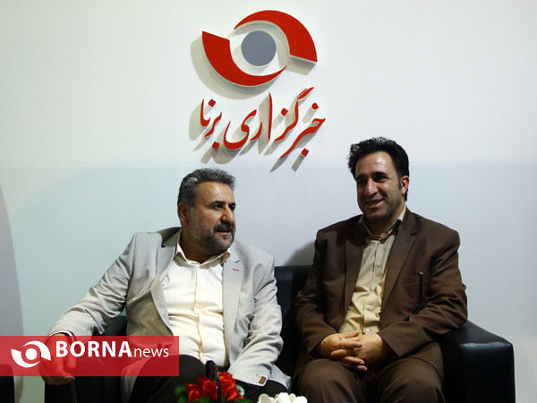 روز هفتم نمایشگاه مطبوعات در غرفه برنا
