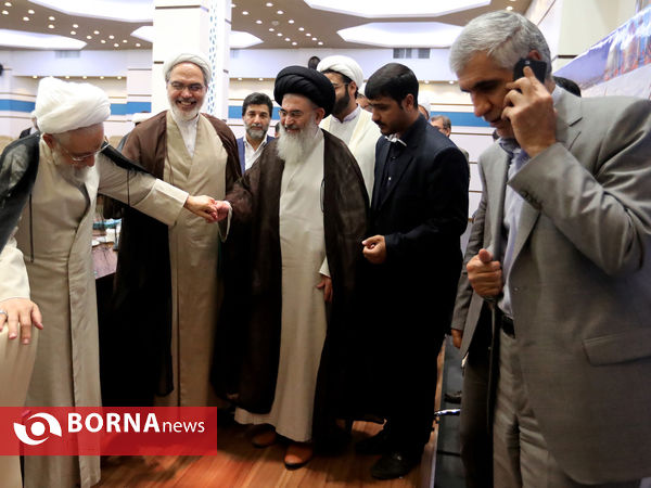جلسه شورای هماهنگی بزرگداشت دهه کرامت در شیراز