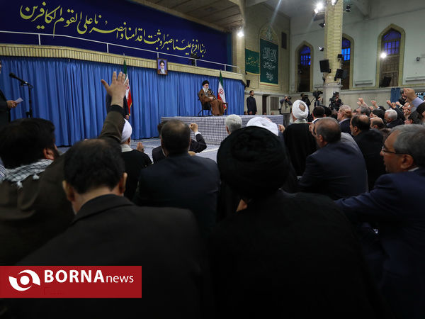 دیدار مردم اصفهان با رهبر انقلاب