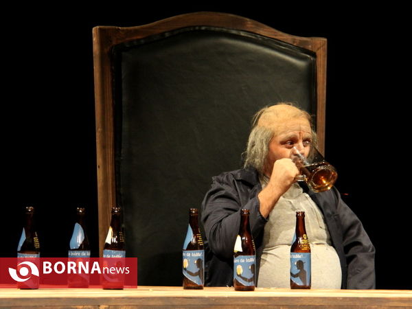 نمایش وانیک‎