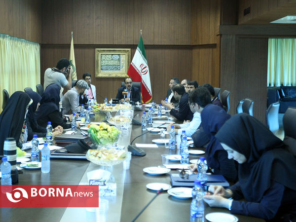 نشست  خبرنگاران با رئیس سازمان صنعت و معدن استان گیلان