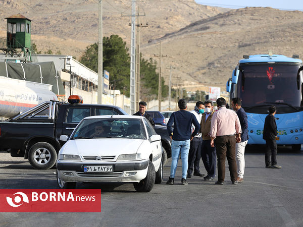 کنترل خودروهای غیر فارسی در مبادی ورودی شیراز