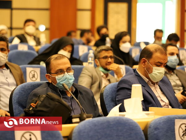 نشست هم اندیشی نظام مسائل استان همدان با حضور جوانان به ریاست استاندار