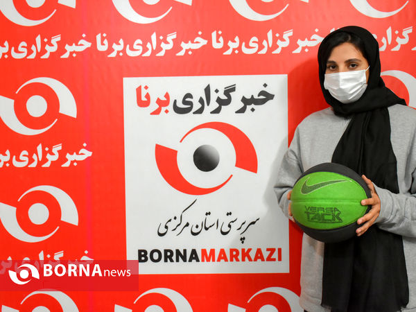 حضور  کادر فنی و بازیکنان تیم بسکتبال بانوان آینده سازان اراک در دفتر خبرگزاری برنا