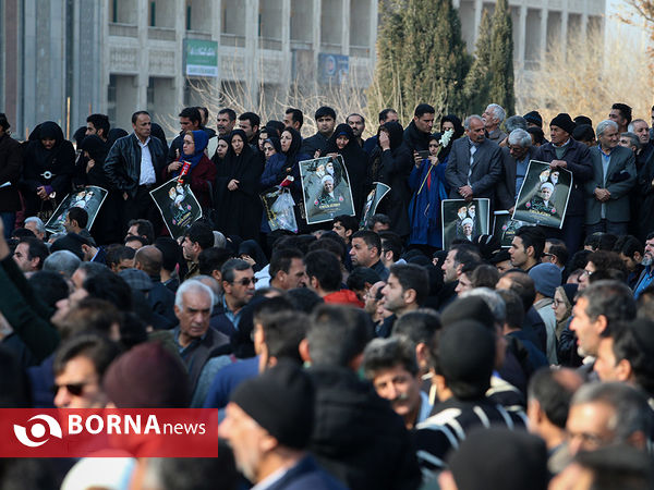 در حاشیه تدفین آیت الله هاشمی رفسنجانی - حرم مطهر امام خمینی(ره)