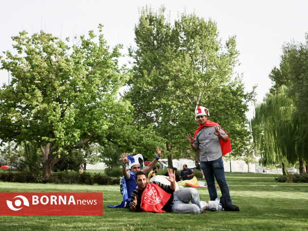یک روز قبل از دربی