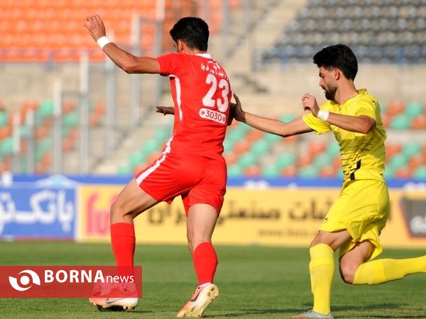 دیدار تیم های پرسپولیس _ نیرو زمینی