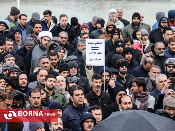 تجمع مردمی و سوگواری سردار سپهبد شهید قاسم سلیمانی در میدان نقش جهان اصفهان