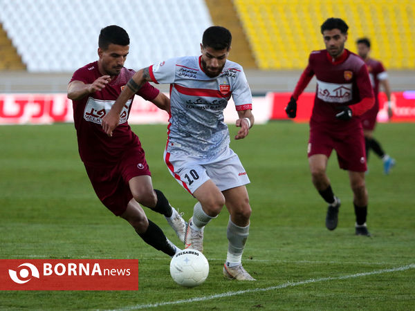 دیدار تیم های پدیده و پرسپولیس