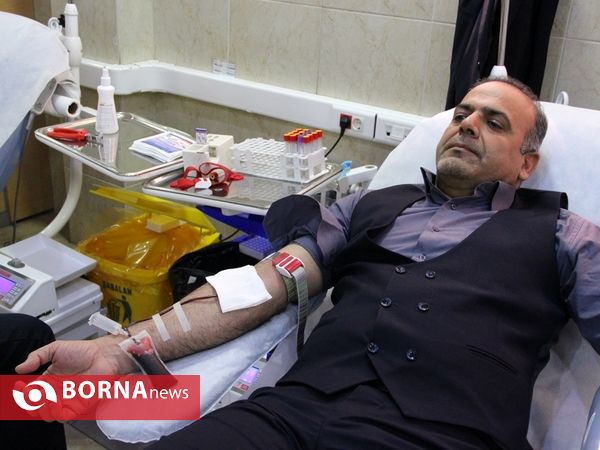 اهدا خون به زلزله زدگان غرب کشور -شیراز