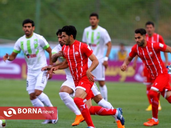 دیدار تیم های فوتبال ذوب آهن اصفهان- سپیدرود رشت